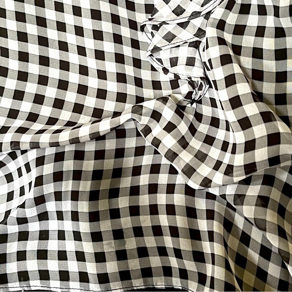 NY & Co Black/white Check sheer front overlay black V-neck tank - Picture 9 of 9